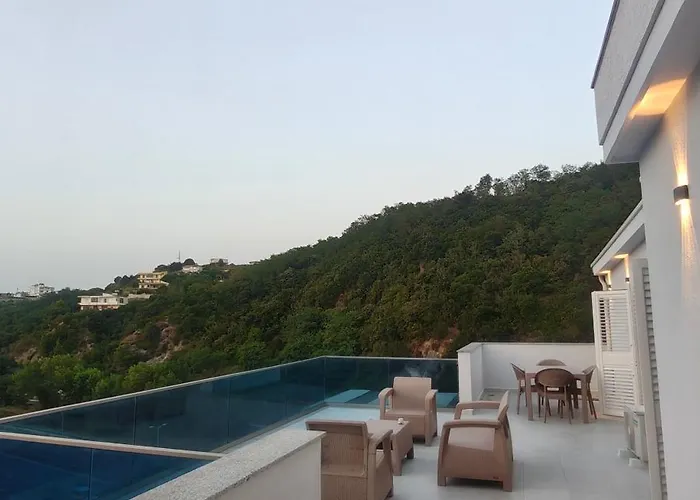 Appartement Penthouse Avec Rooftop 2 Vue Colline Derrière Grande à 100 M De La